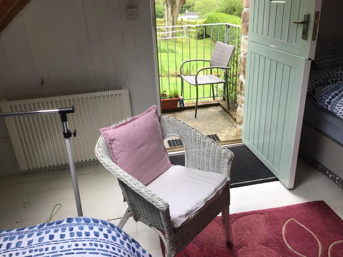 Cozy Camborne Studio Retreat With Two Single Beds Ngoại thất bức ảnh